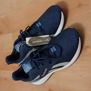 NWT, Reebok Speed Run Unisex Running Sample Sneakers
